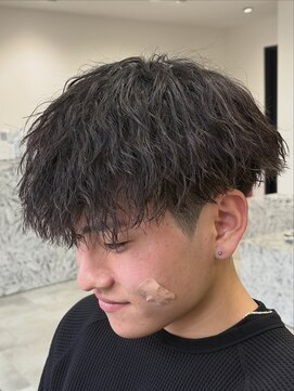 レボ 神宮寺店(Revo) 細かく。跳ねない。縦落ちツイスパ