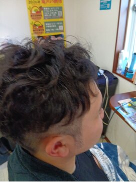 サロンドマナ クセ活かしメンズカット