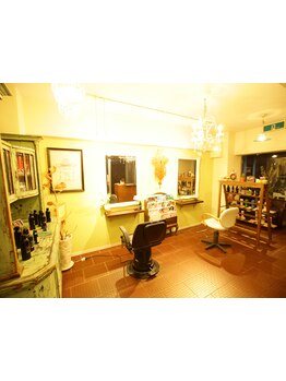 落ち着ける空間で、ゆったりとした時間を過ごせる♪髪のお悩みも解決してくれる信頼サロン・・・＊