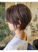 ハンサムショート/グレージュ/耳だしショート