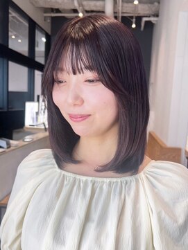 アイティーバイアルバム 松戸店(IT by ALBUM) 美髪ミディアム顔周りレイヤーおくれ毛_ba500551