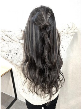 エル オオサカ 心斎橋店(L. OSAKA) コントラストハイライト_グレージュカラーボブウルフ_S31