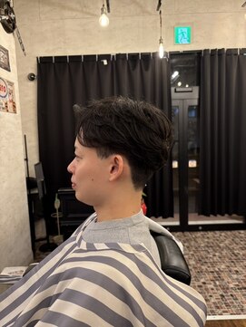 ブロートーキョーバーバーショップ 神田店(Bro Tokyo BARBERSHOP) 【神田】ツーブロ毛流れパーマ