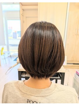 耳掛けショートボブ