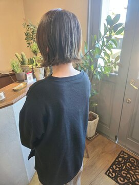 ハイトーンのナチュラルボブ