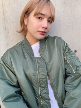 フッズ(HOODS) 外ハネ　ベージュカラー　ダブルカラー