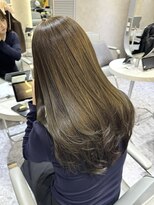 ジーナ 天神(Zina)&nbsp;韓国ヘア/レイヤーカット/顔周りカット/オリーブカラー