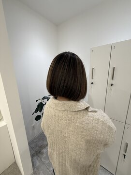 ロッカ(ROCCA) 上品ボブ