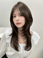 アイトーキョーエス 渋谷(AI TOKYO S)&nbsp;ブリーチなしダブルカラーヘーゼルブラウンハッシュカット透明感