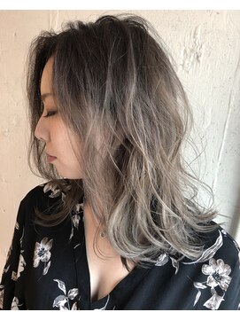 エイト 福岡天神店(EIGHT fukuoka) 【EIGHT福岡】nabe_夏バレイヤージュペールシアベージュSilver☆