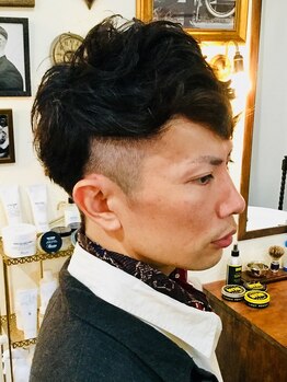 デュエルヘアー グルーミングショップ(DWELL HAIR. GROOMING SHOP)の写真/【陽東・ベルモール近く】高リピート率を誇るこだわりパーマで男の色気UP♪初めてで不安な方もお任せ◎