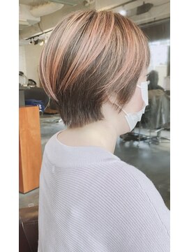 ダッチェス(DUCHESS) 【DUCHESS】毛流れと軽さ重視の前下がりショート