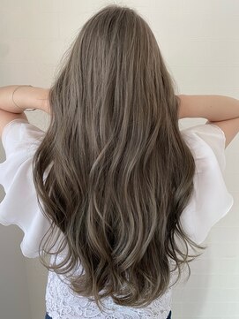 ラフトーキョウセカンド(RAF TOKYO 2nd) グレージュカラー