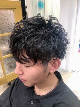 シャメル(Chamel) スパイラルパーマで動きのあるマッシュショート