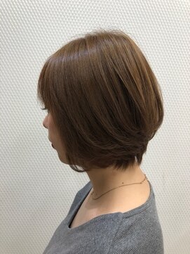 クオリス 上福岡店(QUALIS) グラデーション/ひし型/前下がり/20代30代40代/小顔/アッシュ