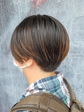 ビグディーサロン(BIGOUDI salon mukonosou) 刈り上げショート