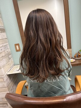 ヘアー バイ ミーズ(hair by Mii’s) イヤリングカラー×カーキベージュ