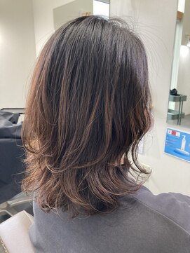 エルパライソ リフォ(Elparaiso Reff) 癖毛でも扱いやすいカット