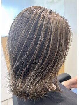 リム 南浦和(Lim) ハイライト/インナーカラー/白髪ぼかし/縮毛矯正/ショート