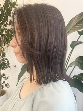 ニーナ(NI-NA) ミディアム×ペールベージュ