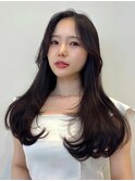 顔周りレイヤーカットくびれヘアミルクティーベージュカラー