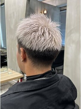 ナンバーウルス 名駅店(N° ulus) 【number ulus】ショート×ホワイトシルバー