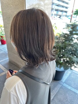 アミュウ(amiu) 脱白髪染めハイライト