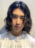万代メンズボブセンターパート波巻きスパイラルパーマウルフ30代