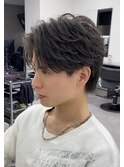 すっきり爽やかツーブロックフェザーショート