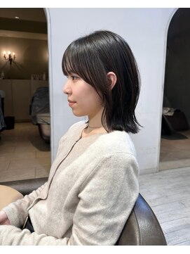 リコバイアフロート(riko by afloat) くびれヘア/ボブレイヤー/オリーブカラー