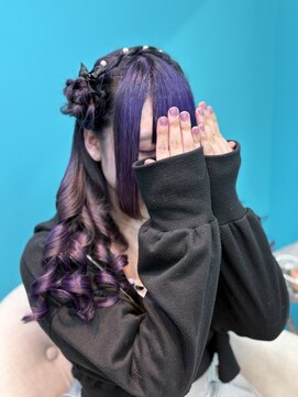 エルディ 大宮(eldy) 編みカチュサイドお団子