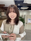 トレンドレイヤーカットとオリーブブラウン