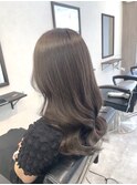 透明感グレージュカラー