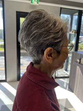 アース オーセンティック 新浦安店(EARTH Authentic) ショート×パーマ