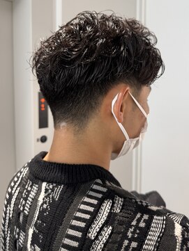 トリッカ シブヤ(TRICCA SHIBUYA) メンズカットパーマニュアンスフェザースペインカールシャドウ