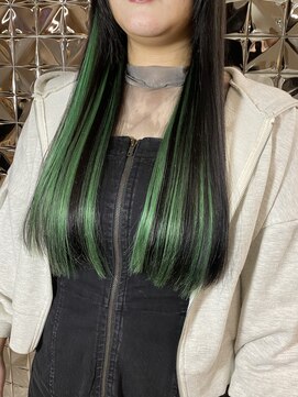 ラブスタシー 博多店(LOVESTASY) グリーンインナーカラー/シールエクステ/博多/福岡