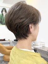 ファチュール(fAture.)&nbsp;ひし形ショート　40代50代60代　柔らかグレージュ　白髪ぼかし