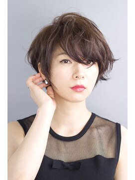 アミィヘアー(Ami Hair) 大人かわいいショート×ダークグレージュ
