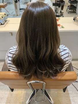 ジーナ 新宿(Zina) アッシュベージュ【ジーナ新宿店 岩本 多矢】