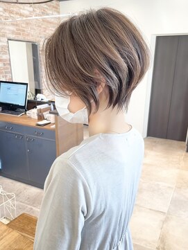 バンプ ギンザ(BUMP GINZA) 《30代40代》白髪ぼかしハイライト×前下がりボブ【イケダ】