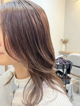 レイリー(LAiLy) 可愛いミディアムレイヤー