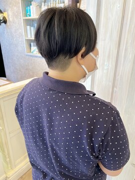 キャアリー(Caary) 福山Caary刈り上げベリーショート潤ツヤ縮毛矯正エッジショート