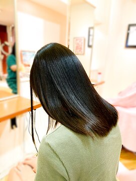 ステラ STELLA 髪質改善縮毛矯正/ローレイヤー