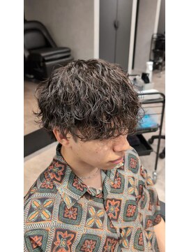 プルーブトウキョウ 渋谷(PROVE TOKYO) 波巻きスパイラルパーマラウンドマッシュ刈り上げメンズ