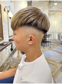 〈キシタクヘアー〉ハイトーンスキンフェード