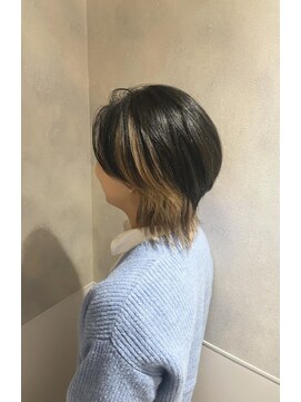 アオ(AO。) ウルフカット/くびれウルフ/インナーカラー