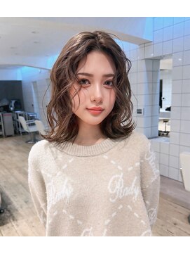 スノッブ(SNOB) ベージュボブ