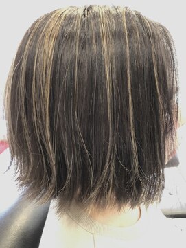ヘアーデザインムーヴ(Hair design MOVE) 白髪ぼかしハイライト ミディアム