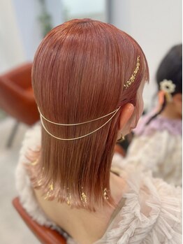 あなたのライフスタイルに合わせヘアセットのご提案。結婚式やイベントなど、特別な日のヘアセットはお任せ