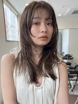 キノ(kino) 顔周りレイヤーカットグレージュ後毛透け感